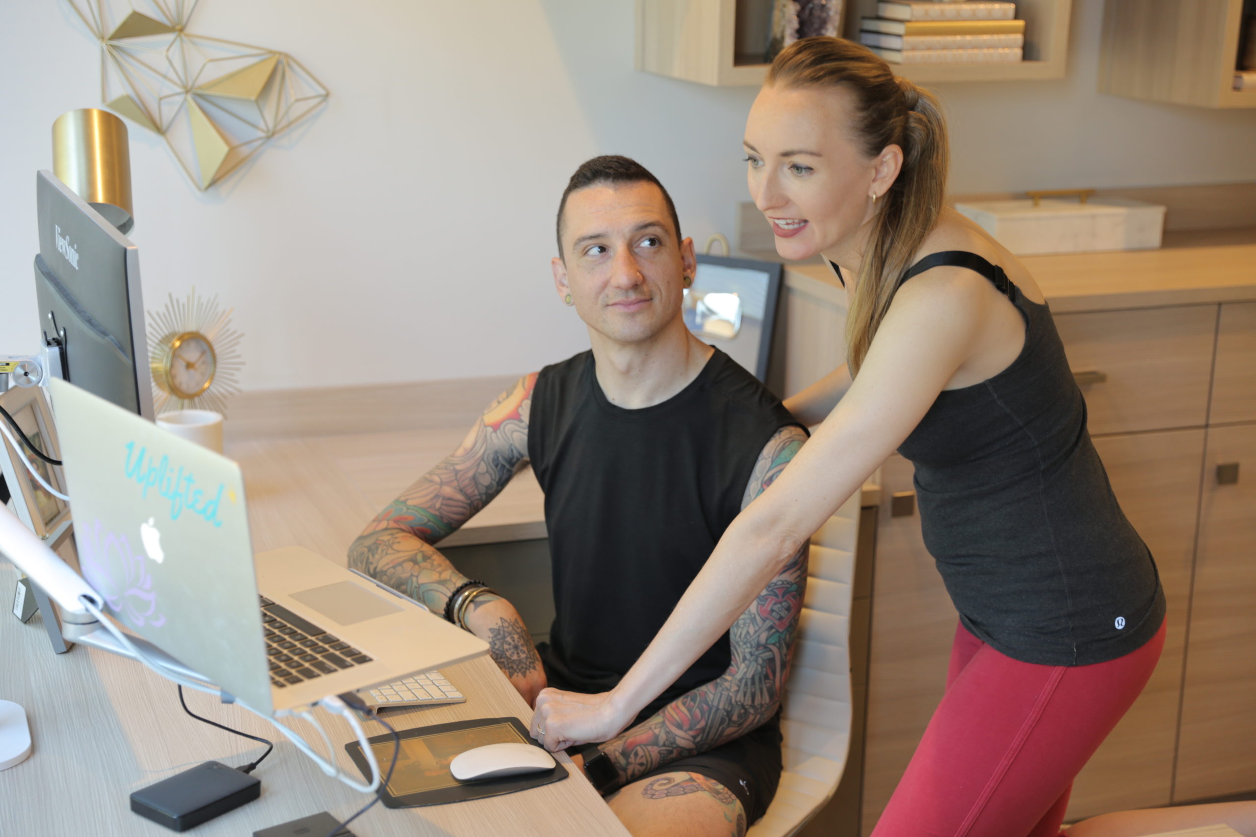 brett larkin giving yoga business advice to a yoga teacher